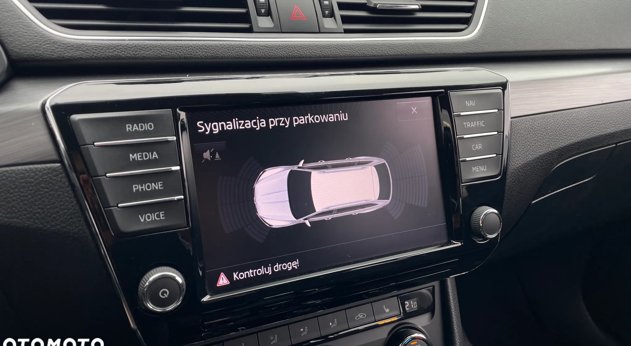 Skoda Superb cena 75900 przebieg: 185000, rok produkcji 2017 z Bydgoszcz małe 667